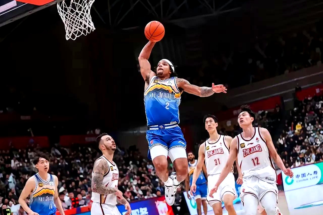 新疆队遭遇三连败，寻求反弹之路的简单介绍