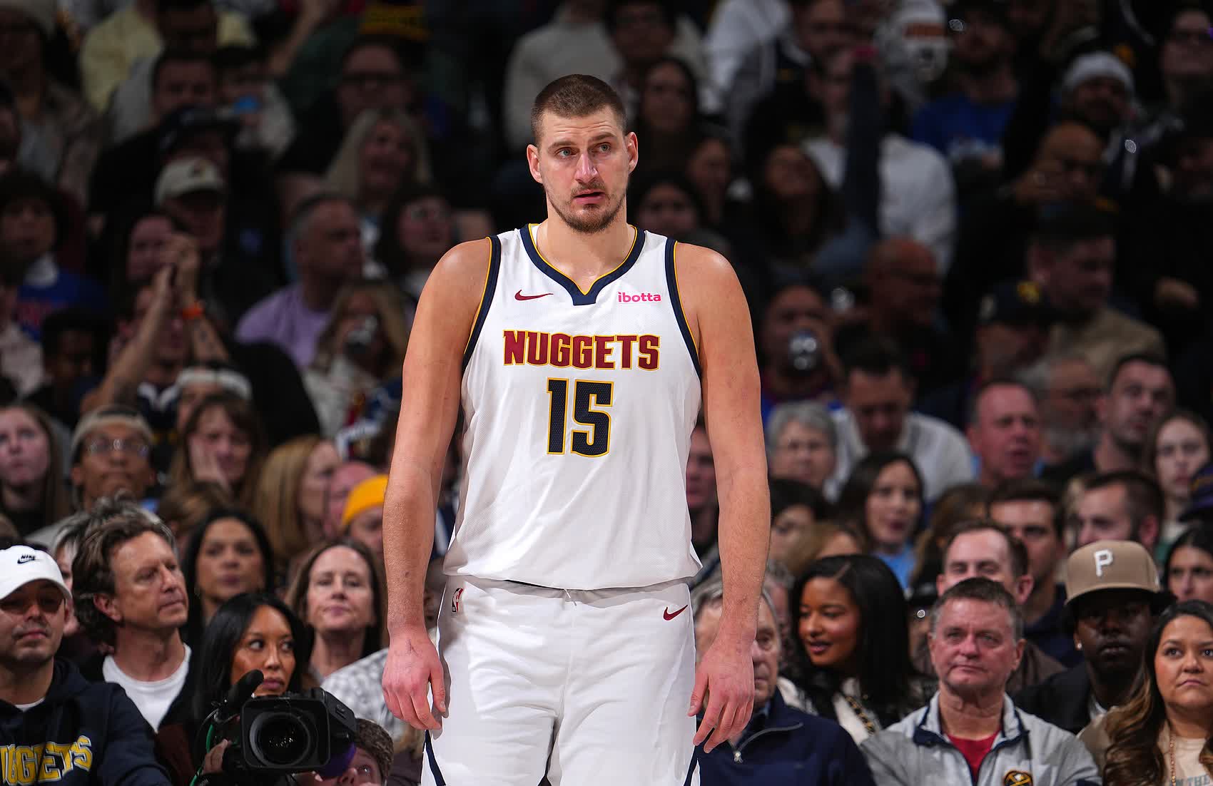 热火不敌开拓者，约基奇独得分